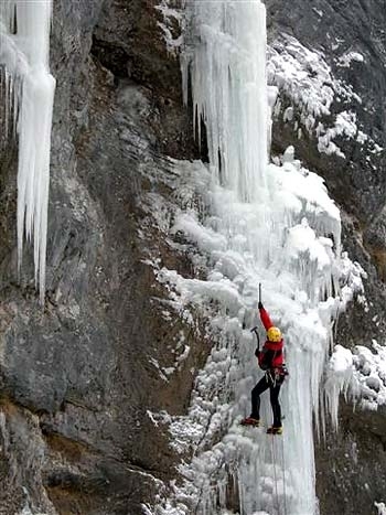 Cascata del Camos