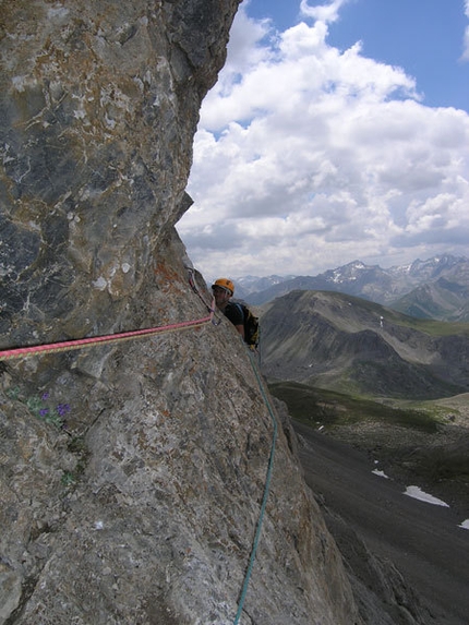 Aiguilles du Vallonasso (Ubaye, Francia) - Fabio Vivalda sul traverso di Belin!