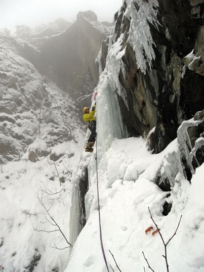 Connecting people - Connecting people: Nella parte mediana della cascata (arch. M. Giglio)