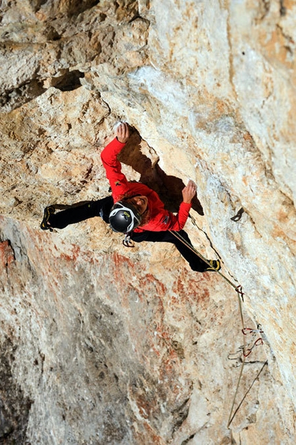 Italia '61 Piz Ciavazes - Italia '61: Angelika Rainer on the third pitch of Italia '61, Piz Ciavazes, Sella, Dolomites. Photo Thomas Ulrich