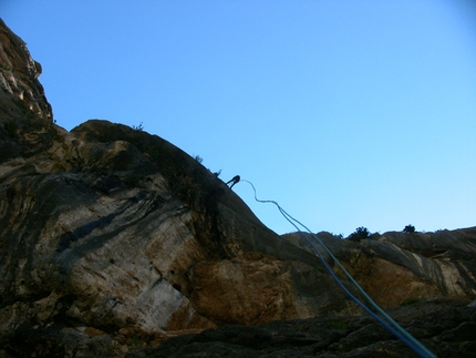 Adieu Zidane Gorges du Verdon - Adieu Zidane: The fantastic second 50m abseil.