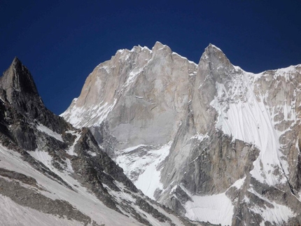 Meru Shark's Fin - Meru. The  Shark's Fin is the immense pillar on the right.