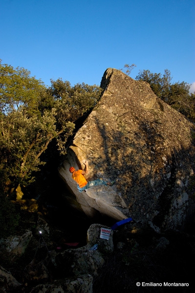 Pietra del Toro - Boulder a Pietra del Toro, Campomaggiore