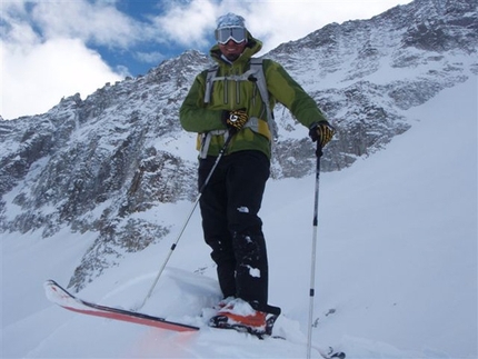Tour scialpinistico Ficazza - Tour scialpinistico Ficazza: Sotto la parete nord del Cercen