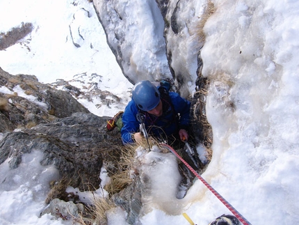 Wait and Bleed Gressoney St. Jean - Wait and Bleed: L'uscita del primo tiro di Wait and Bleed (arch. Bado - Vezzoli)