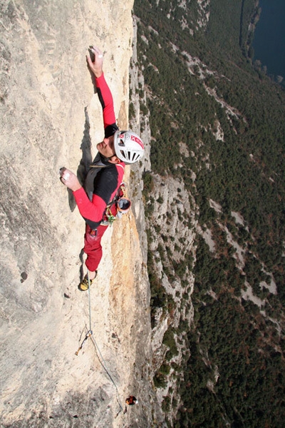 Ultima fiamma Piccolo Dain - Ultima fiamma: Rolando Larcher sale il 7° tiro di Ultima Fiamma, Piccolo Dain, Valle del Sarca.