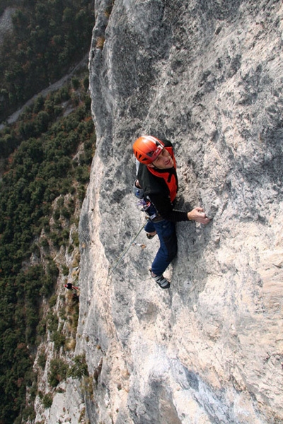 Ultima fiamma Piccolo Dain - Ultima fiamma: Tiziano Buccella sale il 5° tiro di Ultima Fiamma, Piccolo Dain, Valle del Sarca