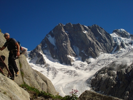 Sperone Walker - Via Cassin Grandes Jorasses - Sperone Walker - Via Cassin: Foto Enrico Bonino