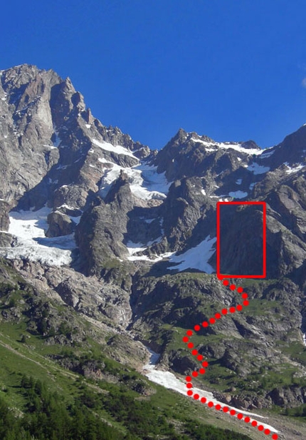 Les Pèlerins et la Dame Aiguille de l'Eveque - Les Pèlerins et la Dame: Approach to the SW Face of Aiguille de l'Eveque (ph Alessandro Bosio)