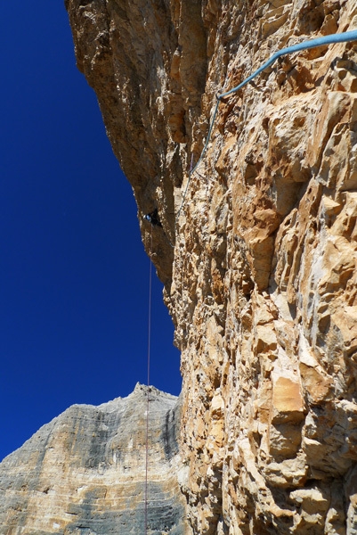 Tofana di Rozes - Tomaž Jakofčič and Luka Lindic establishing Viki krema (VIII+/IX-, VIII- obl., 800m), Tofana Di Rozes, Dolomites.