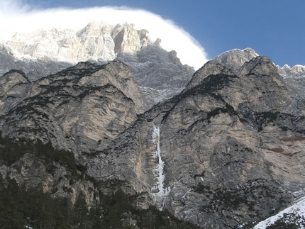 Cascata Per Leo Croda Marcora - Cascata Per Leo: Cascata Per Leo - Croda Marcora, Gruppo Sorapis (Ph. by Arch. Beppe Ballico)