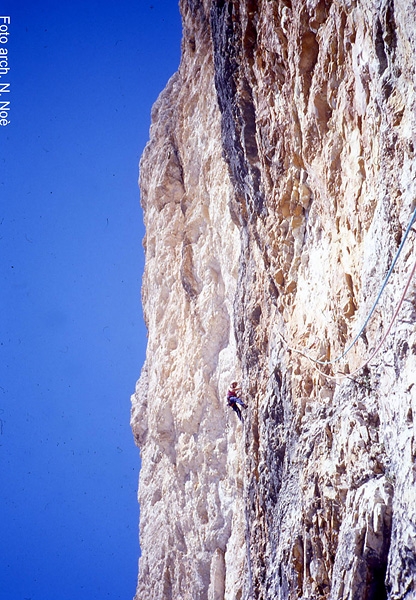 Skotonata galatika Cima Scotoni - Skotonata galatika: Nicola Noè climbing Skotonata galatika