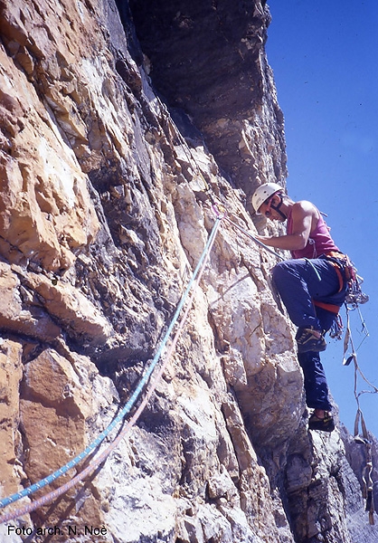 Skotonata galatika Cima Scotoni - Skotonata galatika: Nicola Noè climbing Skotonata galatika