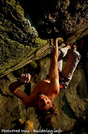 Didier Berthod - Didier Berthod climbing Greenspit, Valle dell'Orco.