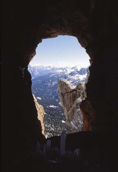 Via Ferrata La Grotta di Tofana Tofana di Rozes - Via Ferrata La Grotta di Tofana: © Roberto Casanova