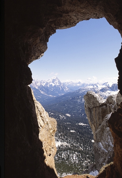 Via Ferrata La Grotta di Tofana Tofana di Rozes - Via Ferrata Grotta di Tofana, Dolomiti