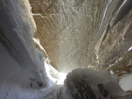 Mount Kyzyl Asker 2011 - Climbing Quantum of Solace, Great Wall of China, Kyrgyzstan