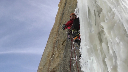 Mount Kyzyl Asker 2011 - Ines Papert during the first ascent of Quantum of Solace, Great Wall of China, Kyrgyzstan