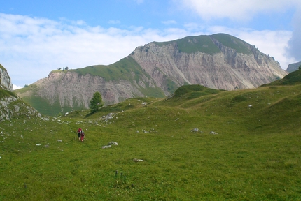 Dolomiti di Brenta Trek - Dolomiti di Brenta Trek: Pian della Nana sotto Monte Peller
