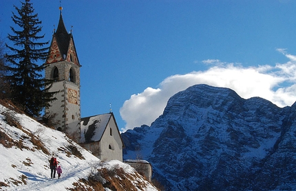 La Val - Chiesa di Santa Barbara (Val Badia)