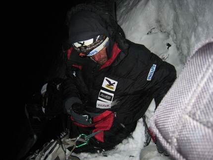 Bhagirathi III e IV, Garhwal, Himalaya, India - Roberto Delle Monache su Il seme della follia... (fa l'albero della saggezza) aperta nel settembre del 2011 da daniele Nardi e Roberto Delle Monache sul Bhagirathi.