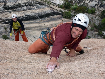 A Tafunata Galattica Contrafforti di Punta A Muvra - A Tafunata Galattica: Maurizio Oviglia apre la variante finale di Tafunata Galattica (7b) - Foto Luca Giupponi