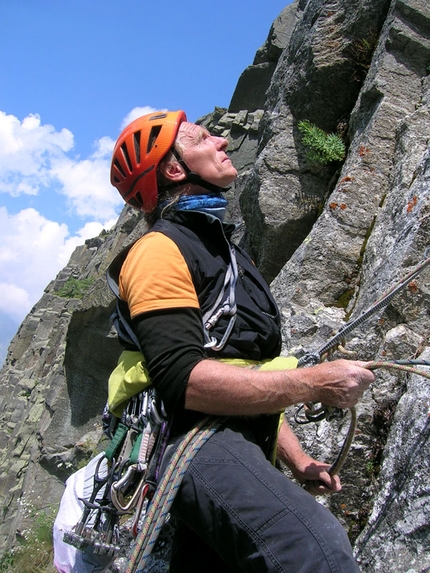 I migliori anni della nostra vita Parete Trono di Osiride - I migliori anni della nostra vita: Claudio Battezzati su I migliori anni della nostra vita alla Parete del Trono di Osiride, Vallone di Sea (arch. Bonfanti)