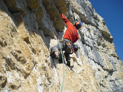 Momento Libero - Sasso Rosso - Alessio Roverato on P4 of Momento Libero, Sasso Rosso, Valbrenta - Canal di Brenta