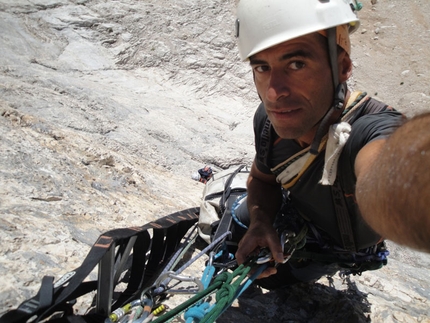 Compagni dai campi e dalle officine Gran Sasso, Corno Grande, vetta Occidentale - Compagni dai campi e dalle officine: Su Compagni dai campi e dalle officine, Gran Sasso, Corno Grande, vetta Occidentale