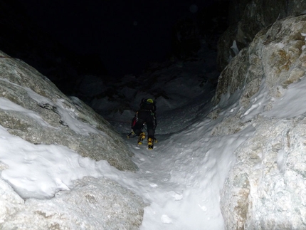 Follow the Gully Barre des Ecrins - Follow the Gully: Si parte... Ph. Christian Türk