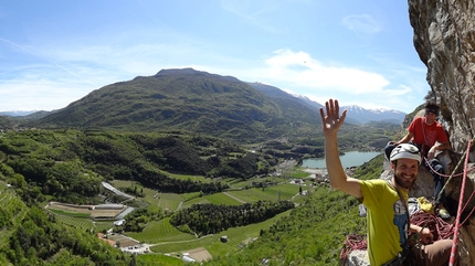 Figli del Vento Rupe di Santa Massenza (Rupe di Fraveggio) - Figli del Vento: The view from the second belay