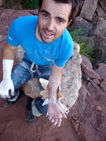 Necronomicon, new roof crack in Canyonlands by Jean-Pierre 