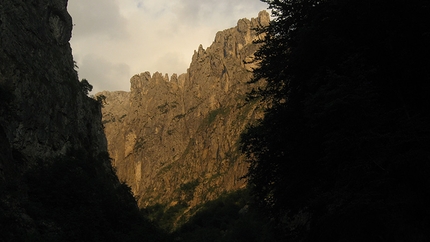 Enjoy the Silence Sentinella di Val Mala - Grigna Meridionale - Enjoy the Silence: La Sentinella dall inizio della Val Mala