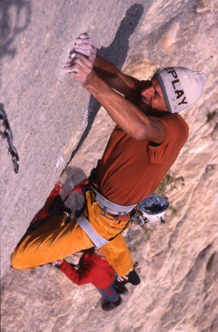 Alessandro Jolly Lamberti - Alessandro Jolly Lamberti su Le Minimum 8c, Buoux, Francia.