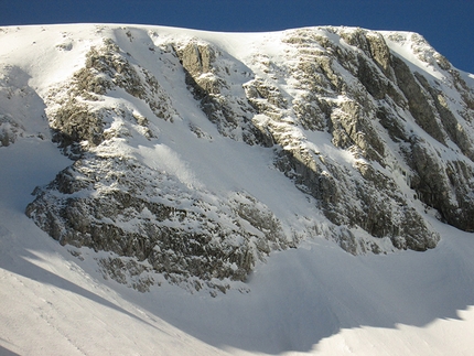 The thin ice Monte Miletto, North presummit - The thin ice