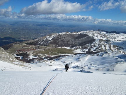 The thin ice Monte Miletto, North presummit - The thin ice