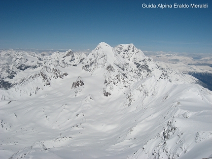 Cevedale - Cevedale: l Gran Zebru e lOrtles visti dalla cima del Monte Cevedale