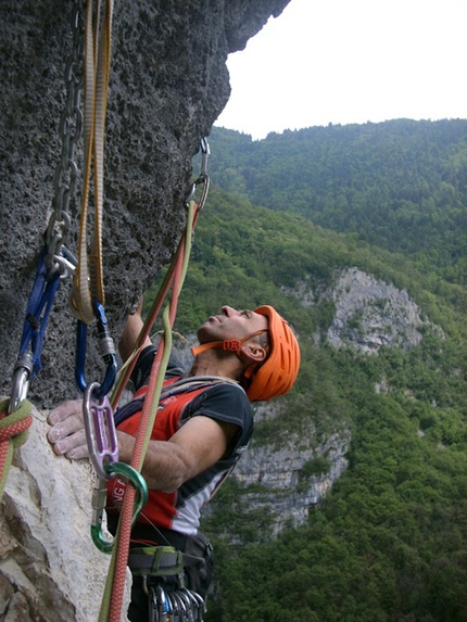 Motorhead Parete di Enego (Est) - Motorhead: Sull ottavo tiro di Motorhead (7b max, 6b obblig, 245m, Ermes Bergamaschi, Mario Carollo) Parete di Enego, Valsugana