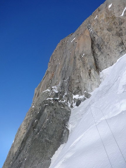 An... Ice Surprise Combe Maudite - An... Ice Surprise: Primo tiro di An...ice surprise di Enrico Bonino, Giulia Venturelli, Combe Maudit, Monte Bianco.