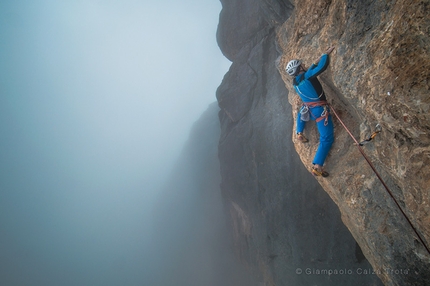 50 anni son volati, 50 regalati Monte Fibbion - 50 anni son volati, 50 regalati: 50 anni son volati, 25 regalati - Monte Fibbion (Dolomiti del Brenta) ph Giampaolo Calzà