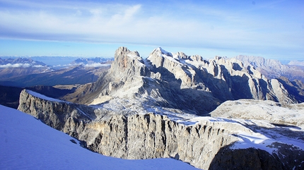 Stralasegne Pala di San Martino - Stralasegne: Stralasegne (500m, M5 + 1 section. M6+) Nord, Pala San Martino (Dolomites) ph arch. R. Corona, F. Piccinini