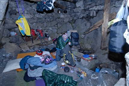 James Pearson - James Pearson su Joy Division (800m, 8b ) sul Qualido, Val di Mello