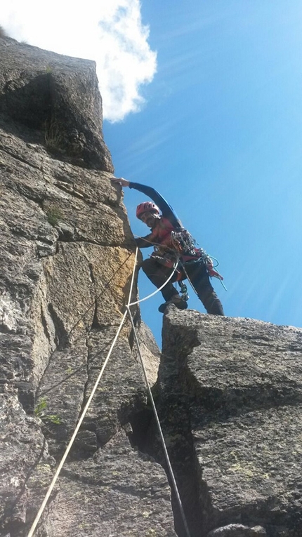 A volte ritornano Cima Monte Castello Punta Phuc - A volte ritornano: A volte ritornano, Cima Monte Castello Punta Phuc: Andrea Giorda in apertura