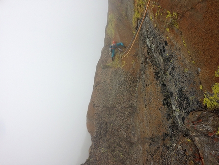 Sturm und Drang  Cima Becco di Valsoera Torre Staccata - Sturm und Drang: Federica Mingolla a-vista su Sturm und Drang al Becco di Valsoera, insieme a Andrea Migliano