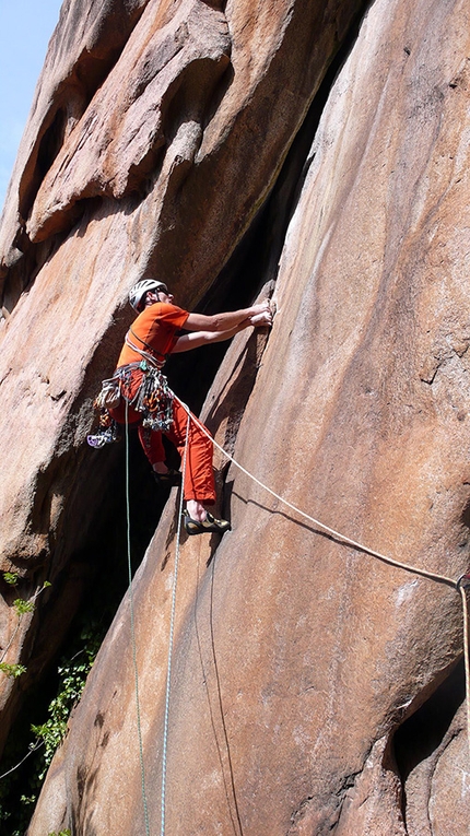 Ro.Ma. Punta U Corbu - Ro.Ma.: Rolando Larcher onsighting the first pitch of Ro.Ma., Punta U Corbu (Bavella, Corsica) during the first ascent in 2010