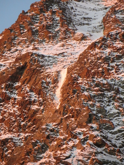 Parete est integrale Fletschhorn - Parete est integrale: La cascata sulla parete est