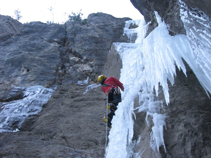 Hysteria Rio Vandul - Hysteria: Romano Benet and Tine Cuder making the first ascent of Hysteria (M7, WI6+ 135m), a new icefall in Val Raccolana