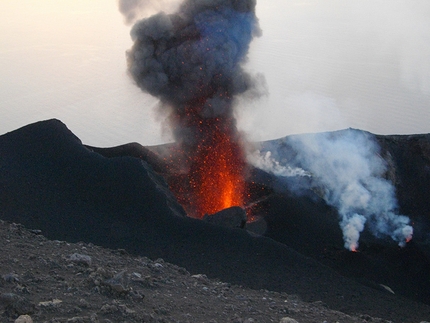 Il vulcano di Stromboli Vulcano - Il vulcano di Stromboli: Il vulcano di Stromboli © Marco Milanese