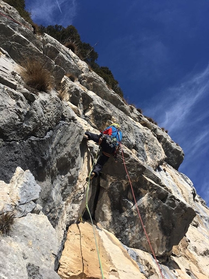 Leoni in gabbia Monte Casale Primo Pilastro - Leoni in gabbia: Franco Cavallaro in apertura, ultimo tiro